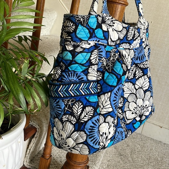 Vera Bradley Large Floral Blue and White Quilted Bohemian Tote Bag - Picture 3 of 16